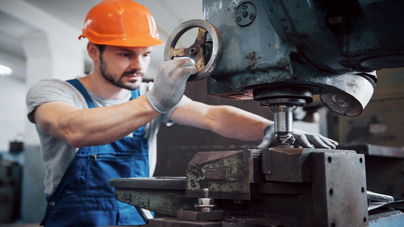 What Industries Use CNC Hydraulic Press Brakes?